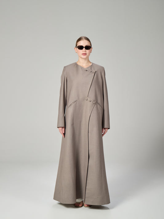 Nude abaya