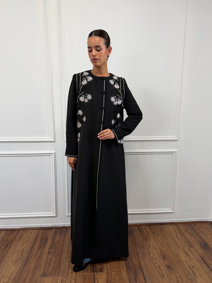 Lila abaya